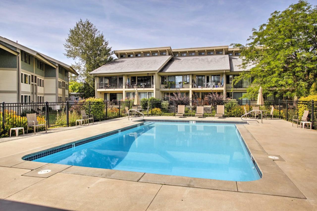 Lake Pend Oreille Condo With Porch And Mountain View! Sandpoint Kültér fotó